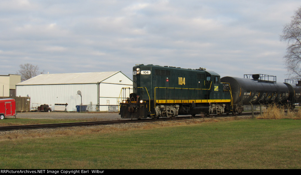 Ohio South Central Railroad (OSCR) 104